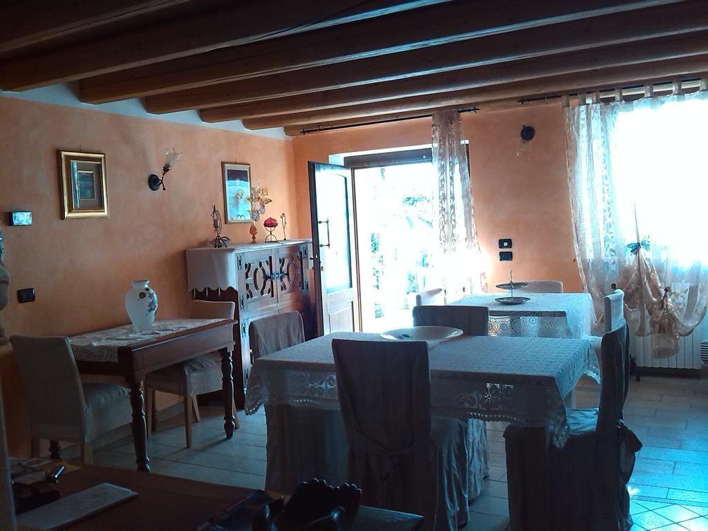 バルドリーノ La Carbonara 6 Bed & Breakfast エクステリア 写真